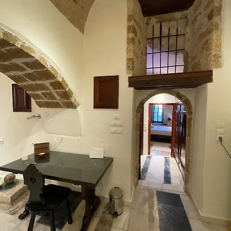 הוילה מונמבאסיה Astrolithos Castle מראה חיצוני תמונה
